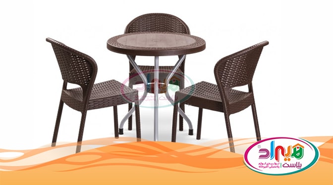 ست میز و صندلی پلاستیکی