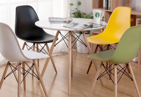 میز صندلی پلاستیکی پایه چوبی