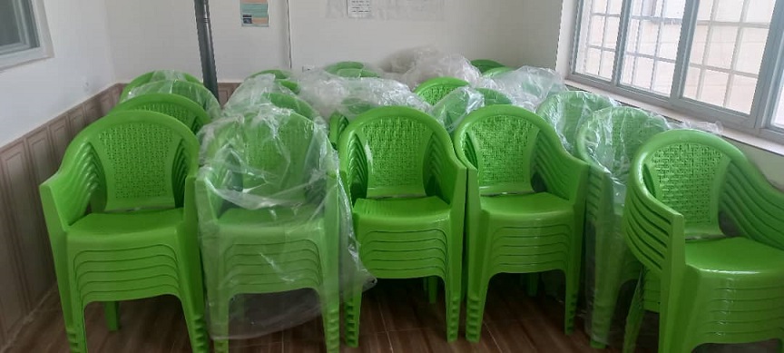 صندلی پلاستیکی