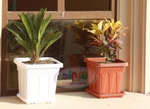 گلدان پلاستیکی تراس