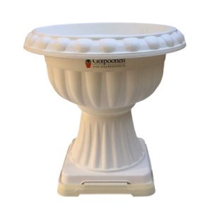 گلدان پلاستیکی حیاط