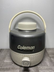 کلمن آب پلاستیکی