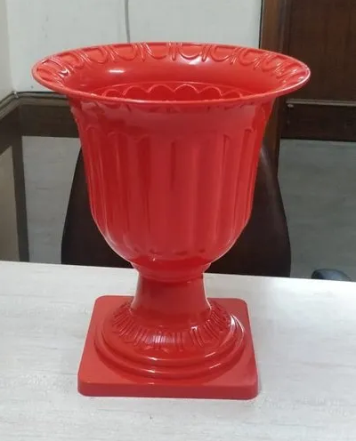 گلدان پلاستیکی پایه دار