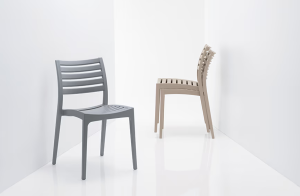 صندلی پلاستیکی ساده