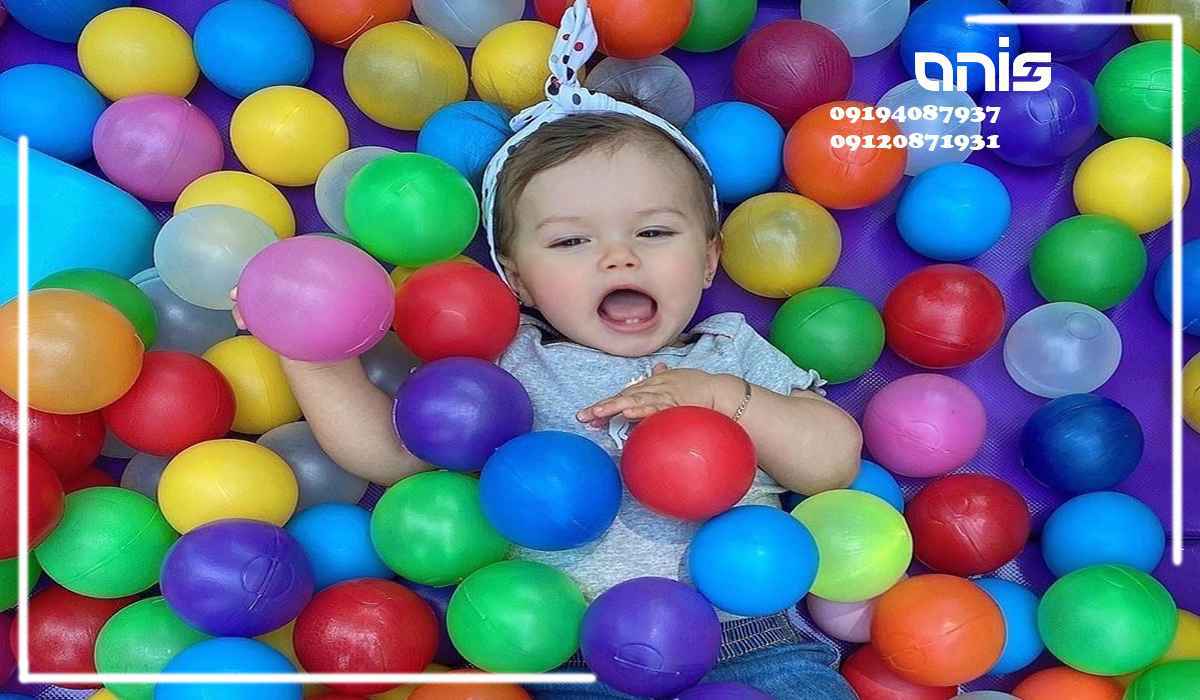 توپ پلاستیکی رنگی کوچک