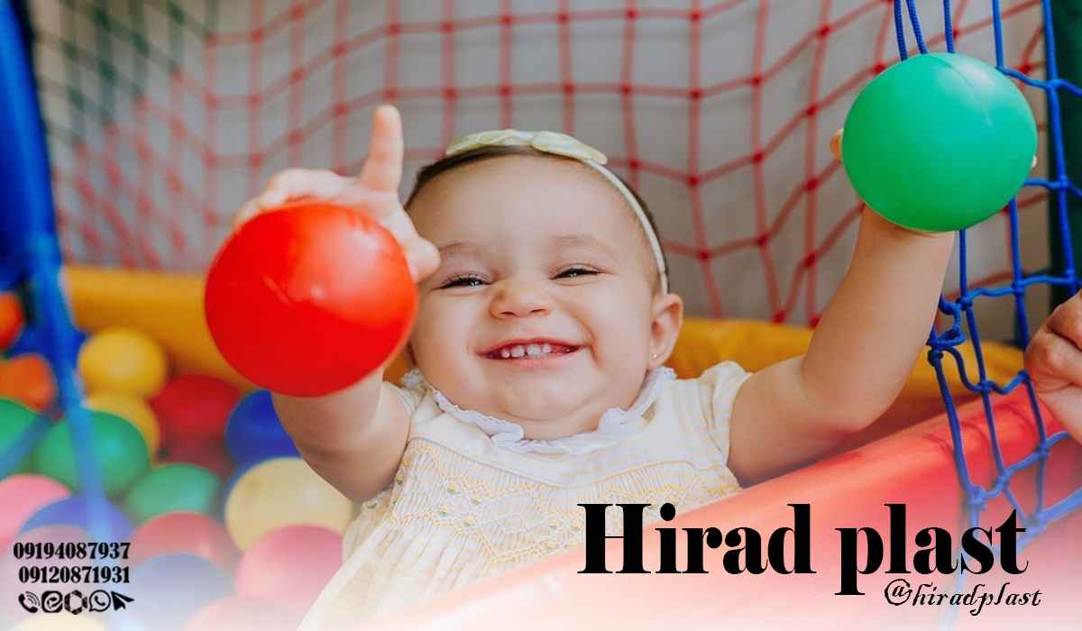 توپ کوچک رنگی